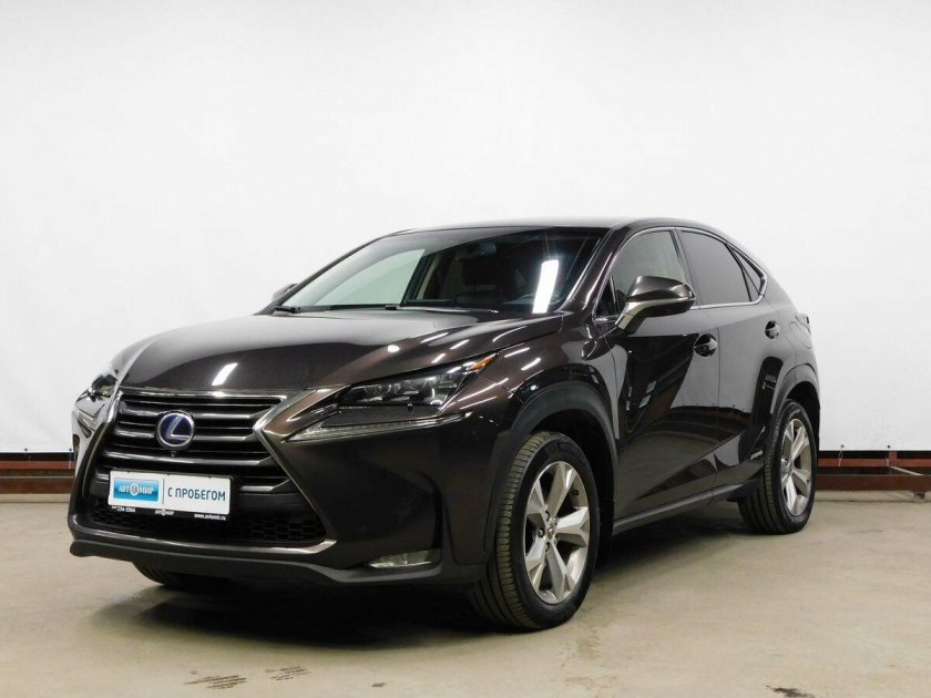 Лексус НХ 200 2015