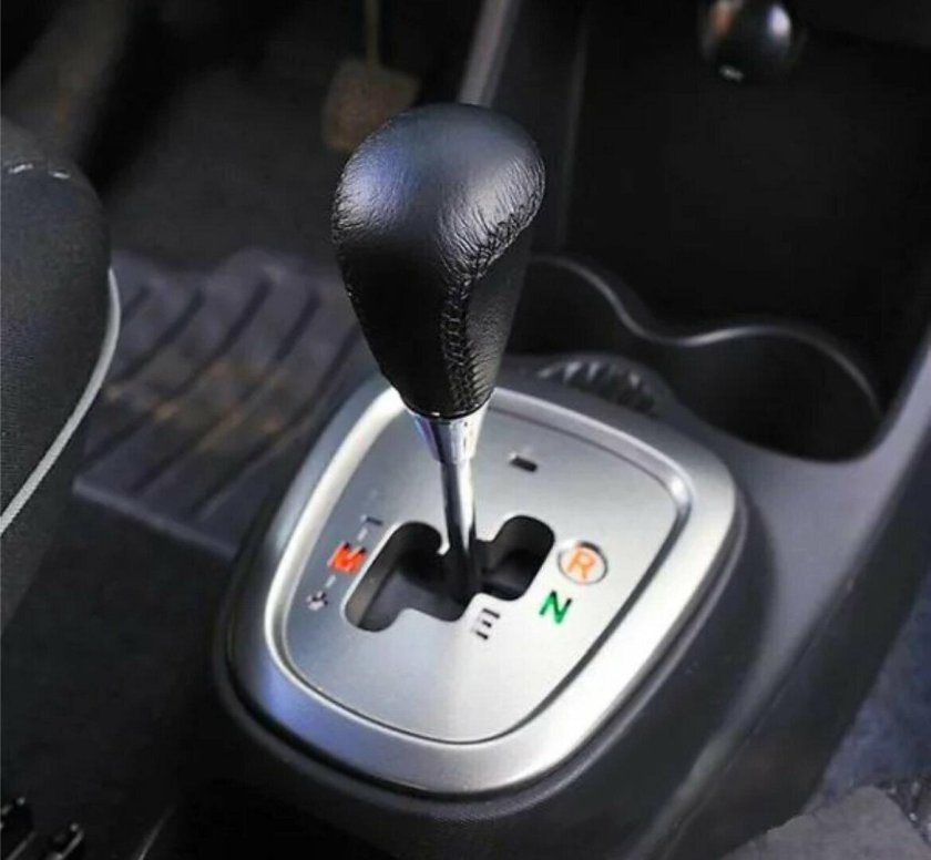 Коробка передач робот Тойота Ярис