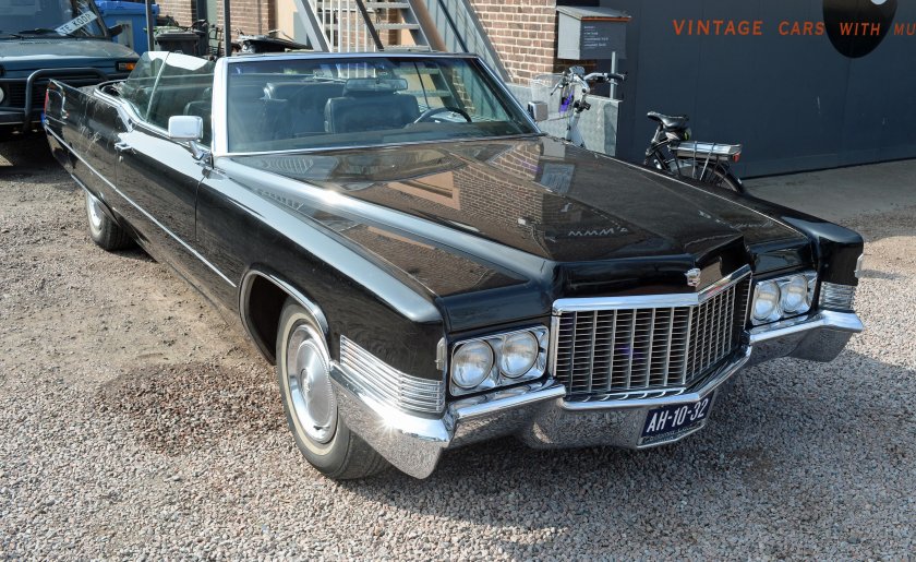 Cadillac Deville 1970 Black