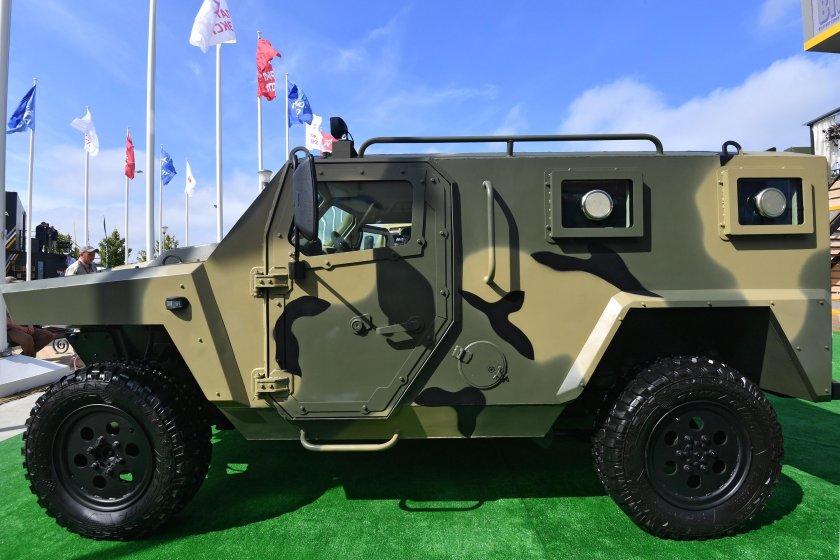 Броневик амфибия стрела