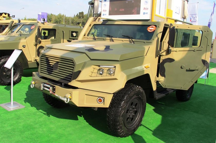 Броневик амфибия стрела