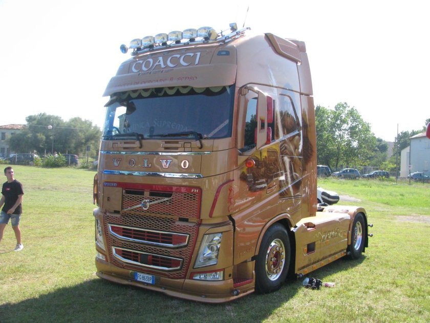 Грузовик из Италии