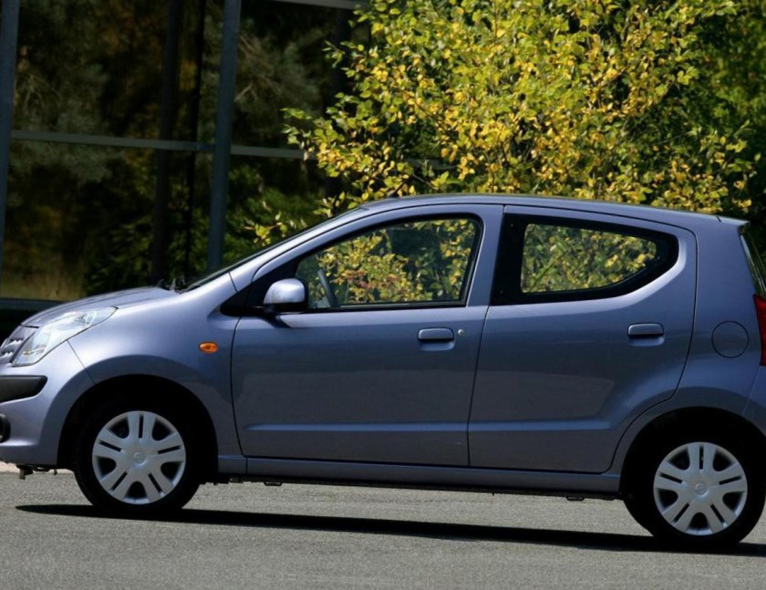 Ниссан Пиксо 2008