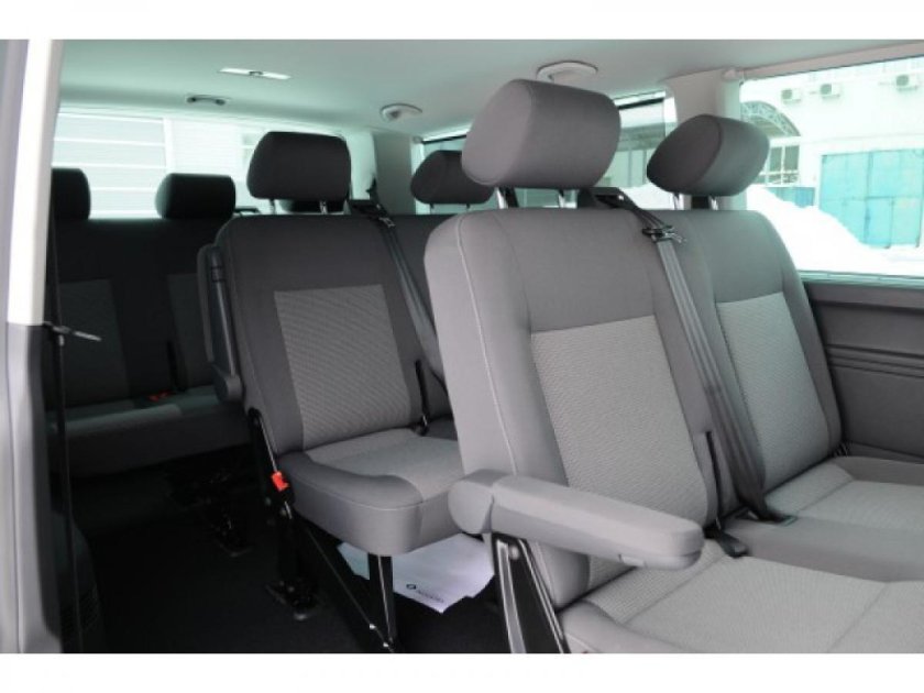 Volkswagen Caravelle 8 местный