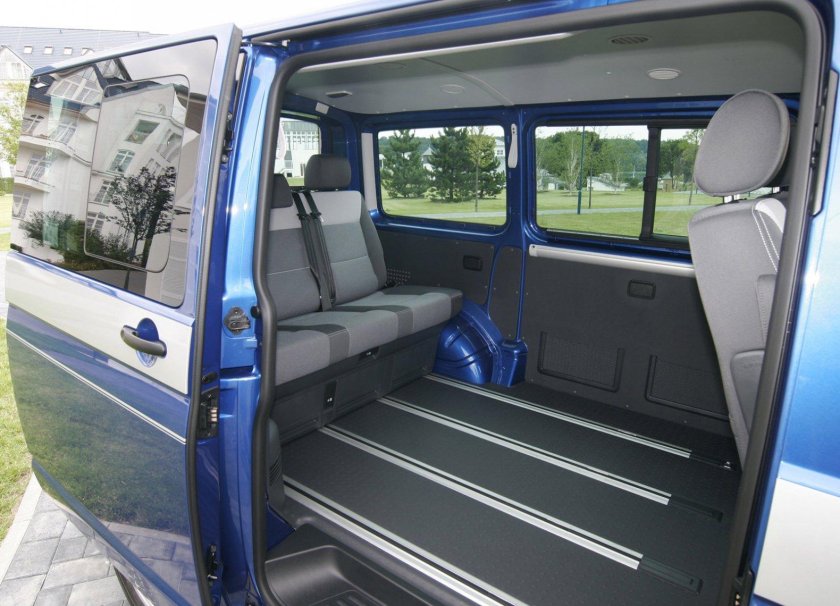 Volkswagen Transporter t5 Грузопассажирский