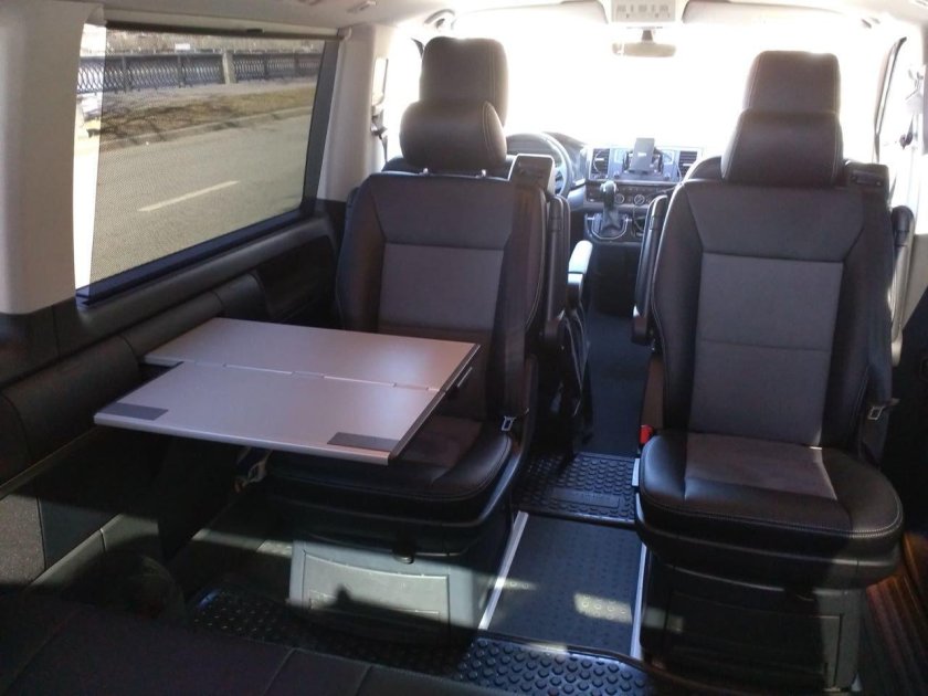 Минивэн такси салон