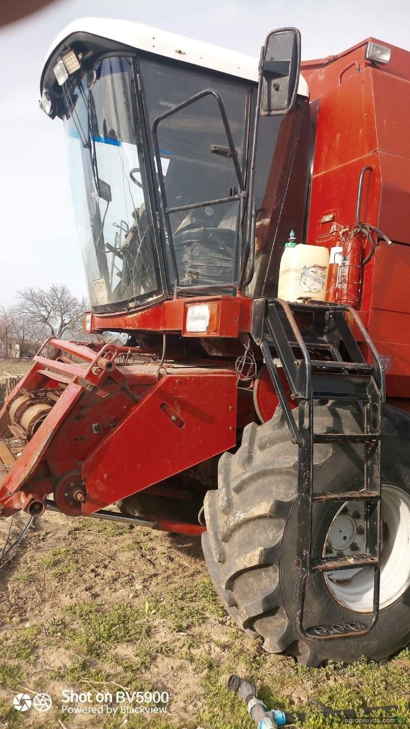 Комбайн зерноуборочный Acros 530