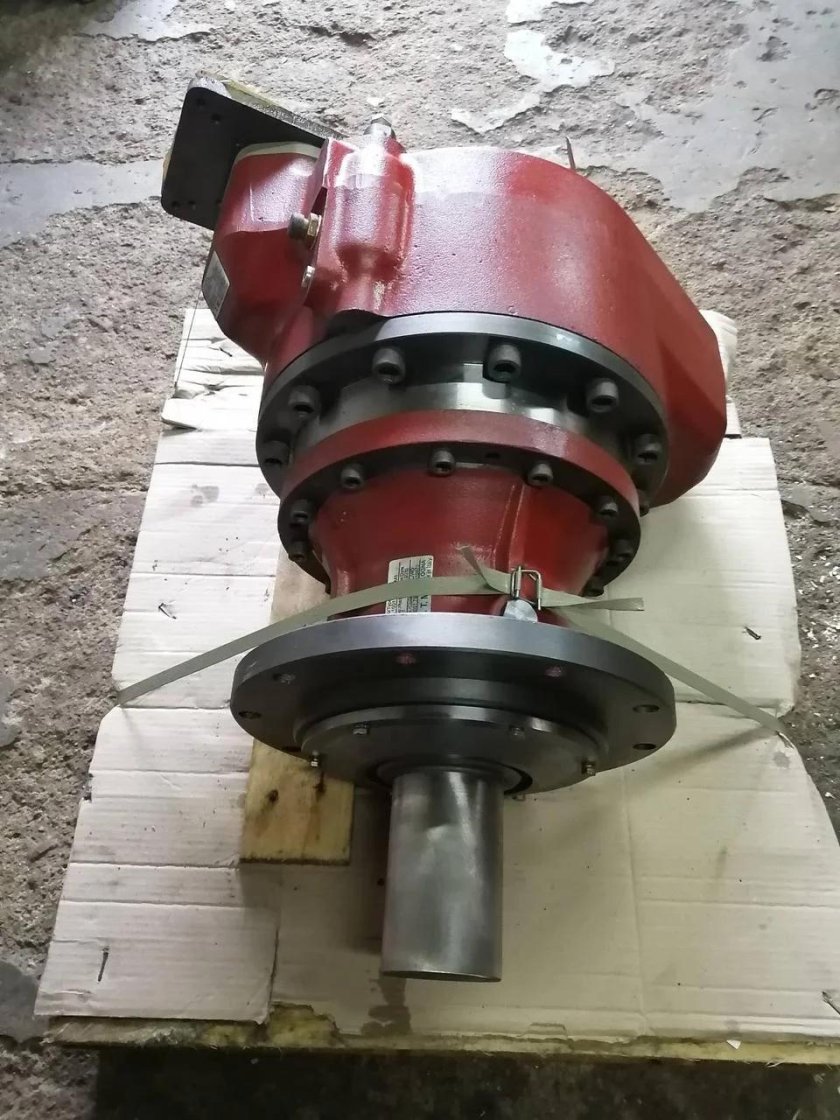 Редуктор PGА 1001 HF C b5 (comer)