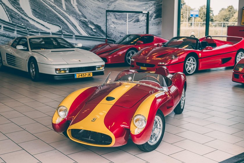 Итальянский спорткар