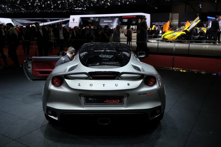 Lotus Evora вес