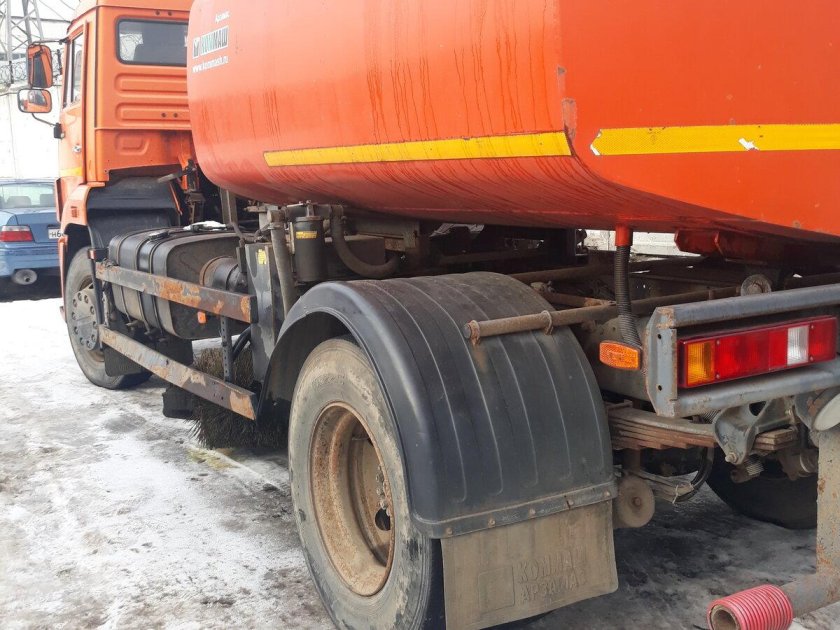 Ко-829а-1 пескоразбрасыватель