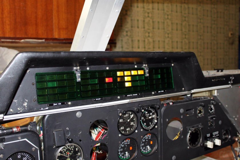 Л 410 кабина пилотов