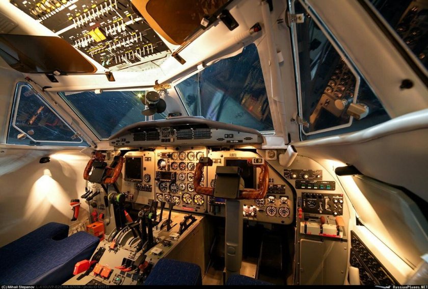 L 410 UVP e20 кабина