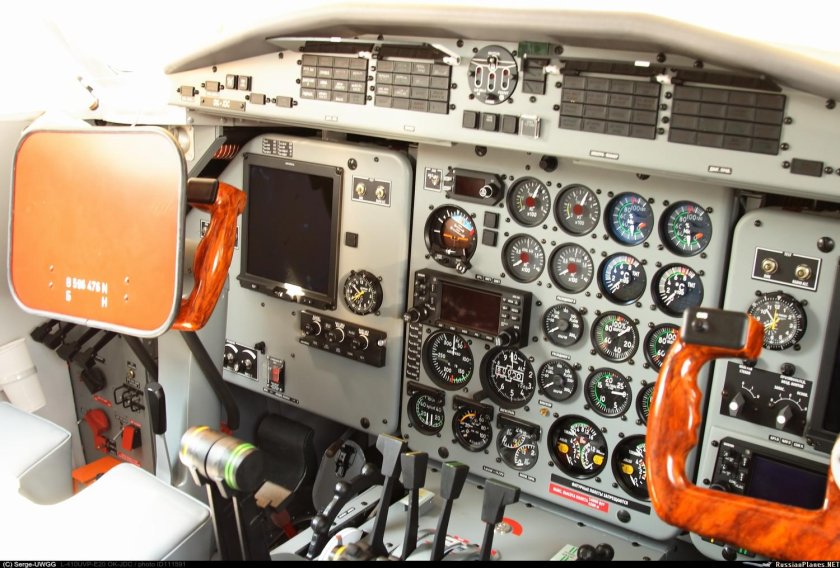 Л 410 кабина пилотов