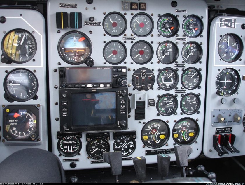 L410 приборная панель