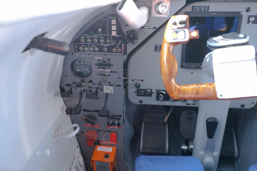 L 410 UVP e20 кабина