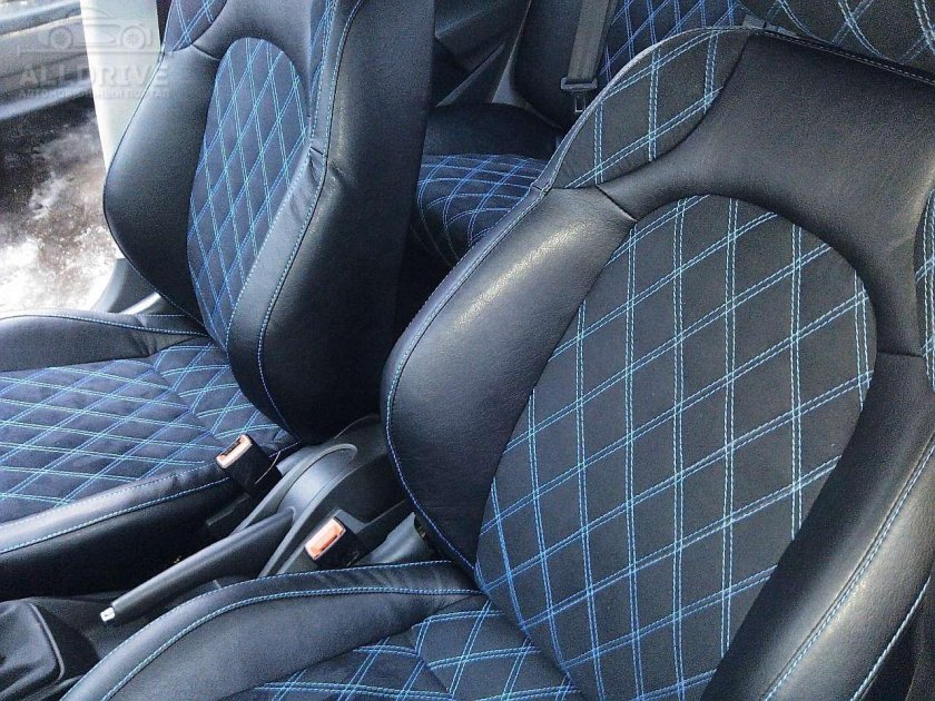 Салон ВАЗ 2114 черный ромб