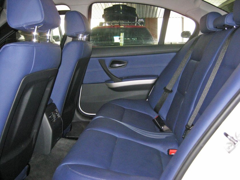 BMW e34 синий салон