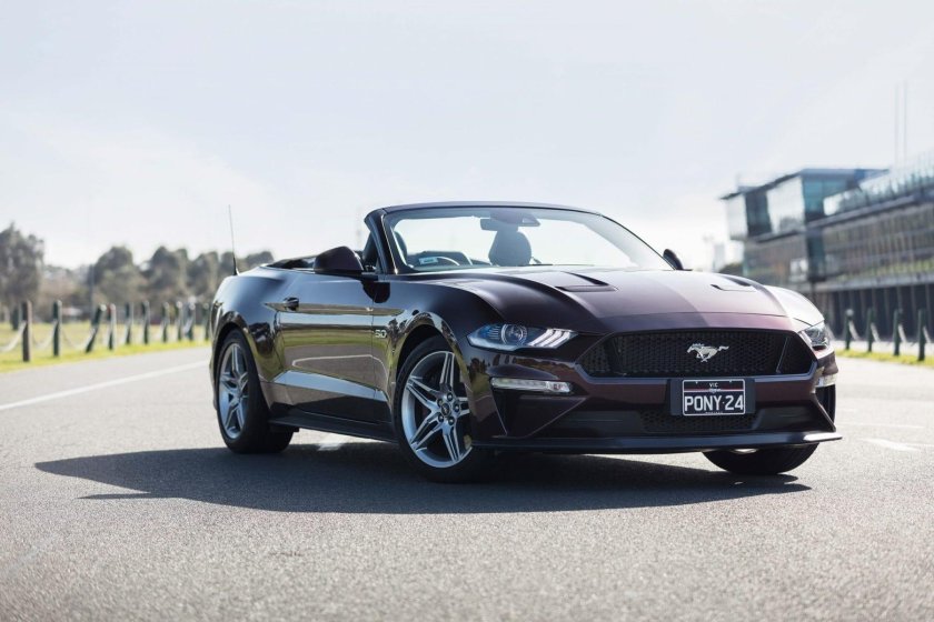 Ford Mustang 2019 кабриолет