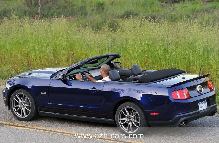 Ford mustal KABRIALET