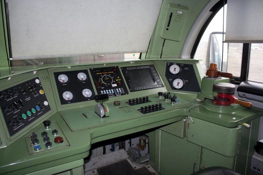 Эп1м кабина машиниста