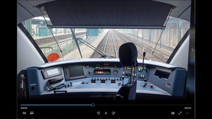 Кабина поезда