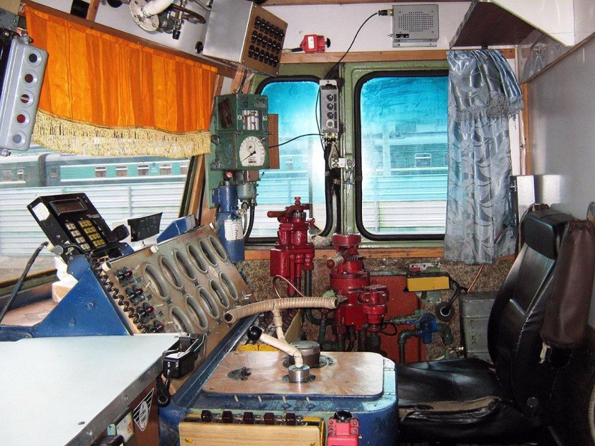 Вл80с кабина