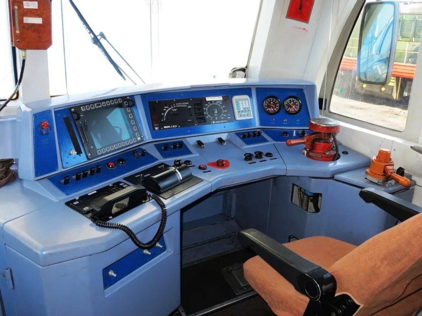 Тэп70бс кабина