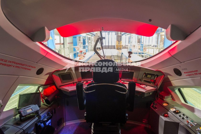 Сапсан электропоезд кабина