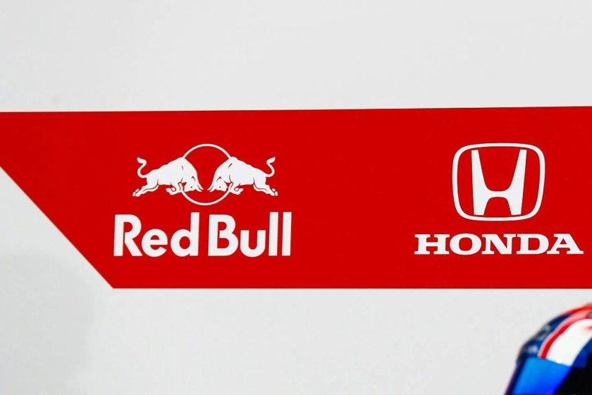 Ред Булл Хонда