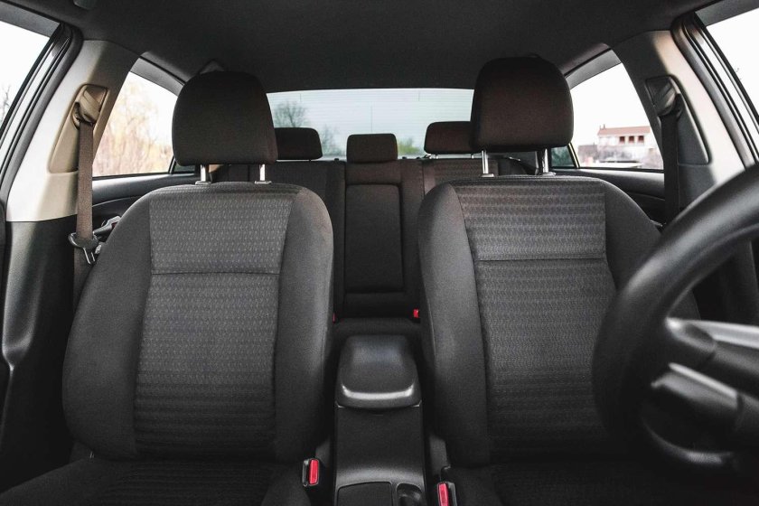 Салон авто передние сиденья