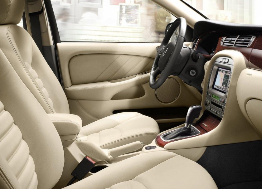 Jaguar x Type 2008 салон