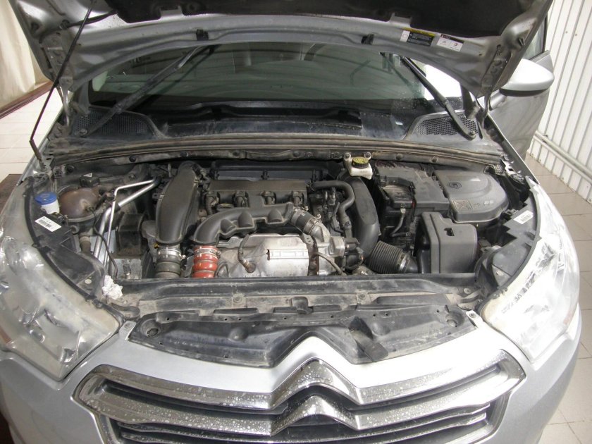 Citroen c5 x7 подкапотное пространство