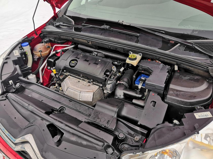 Под капотом Ситроен с4 седан