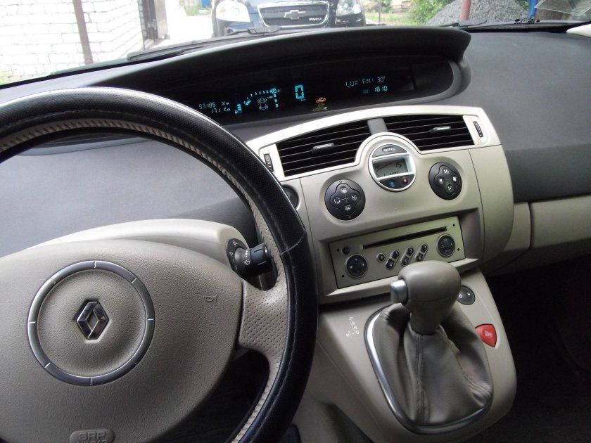 Renault Scenic 2008 салон