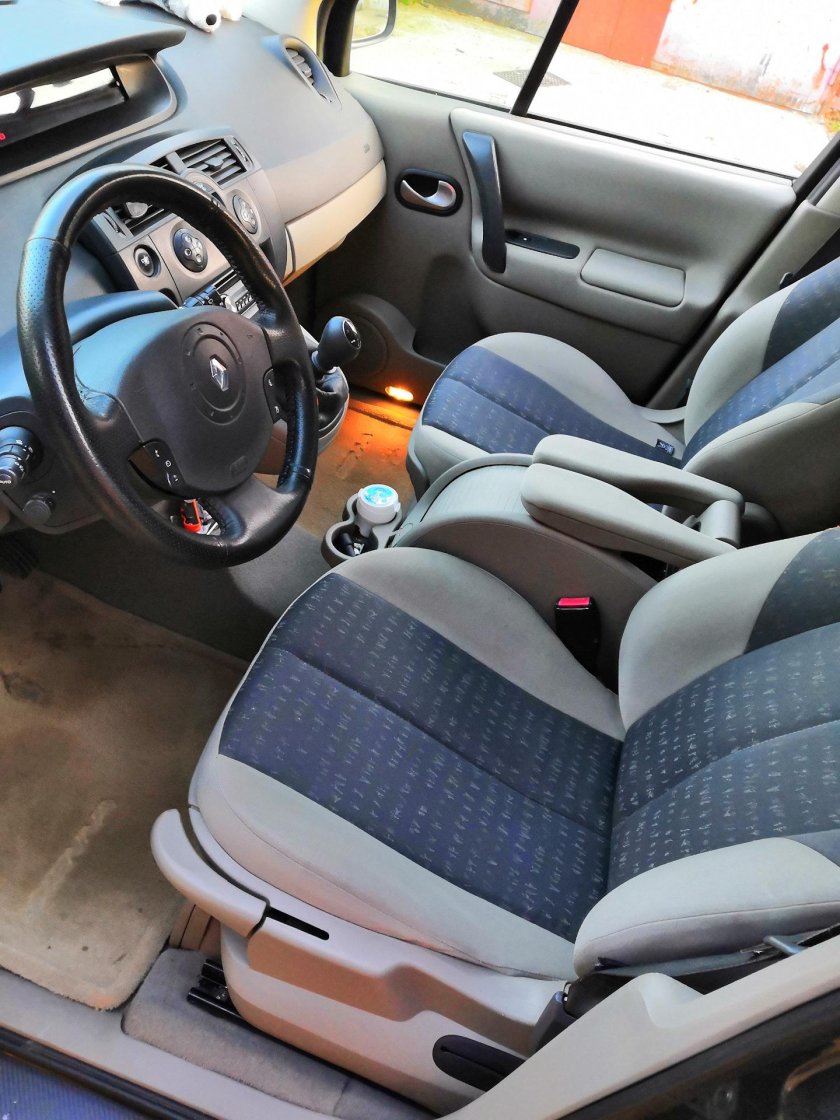 Рено Scenic 2 салон