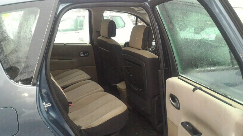 Рено Сценик 2004 салон