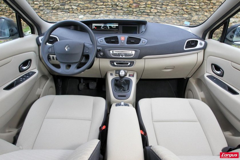 Рено Сценик 3 салон