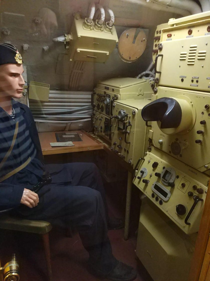 Акустик на подводной лодке