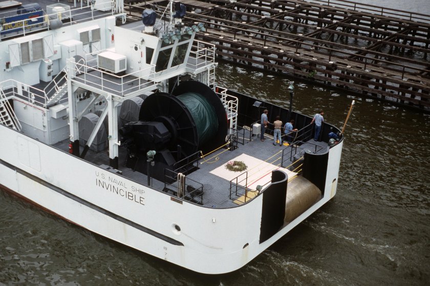 Судно сонар 1