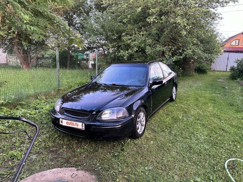 Черный Civic 6