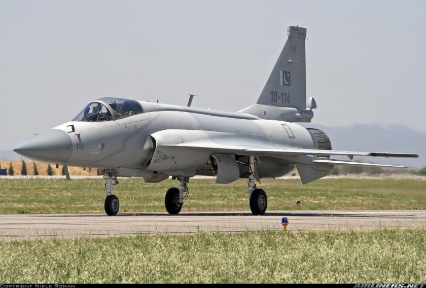 Пакистан истребитель