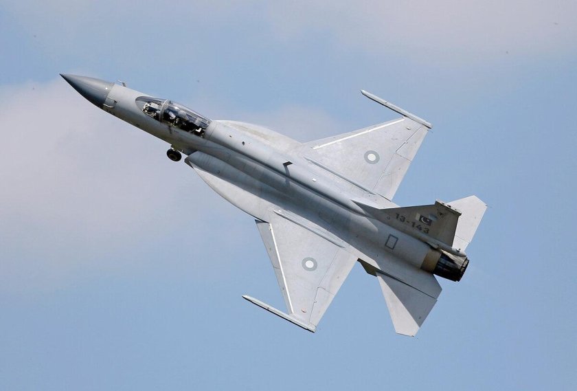 JF 17 истребитель