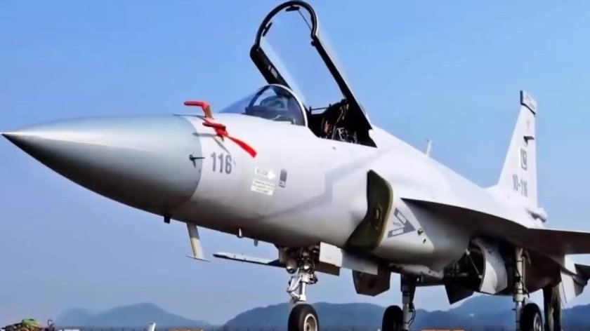 Истребитель JF-17 Thunder