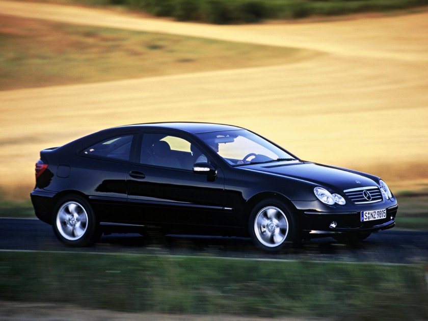 Мерседес w203 Coupe