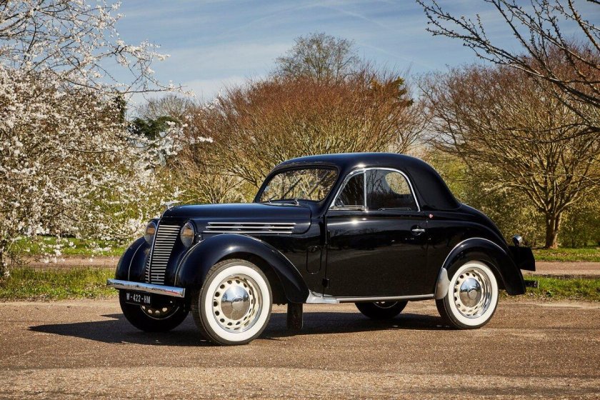 Renault Juvaquatre 1937