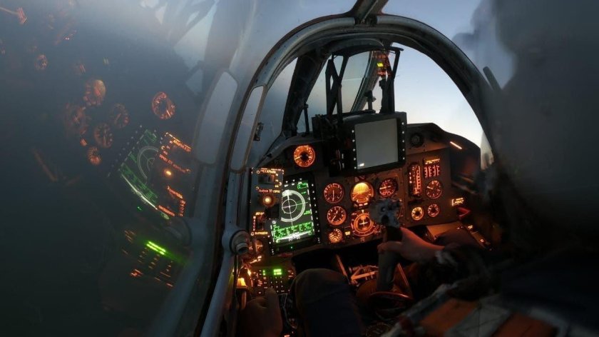 Су 25 кабина