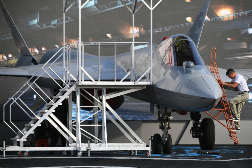 Истребитель 5 поколения России Су-57