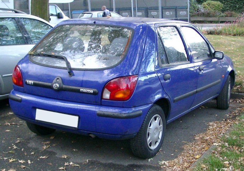 Mazda 121 III