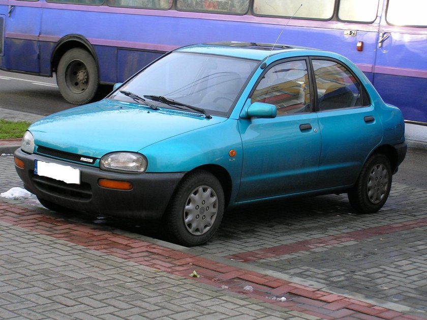Mazda 121 DB